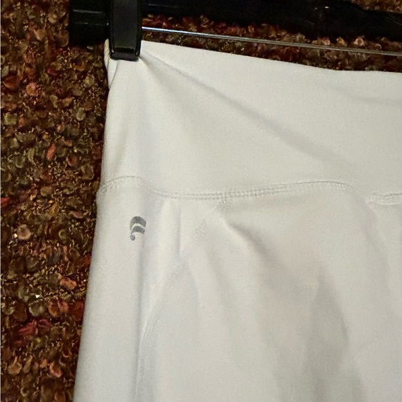 Fabletics white leggings size M cinch leg - Picture 4 of 5